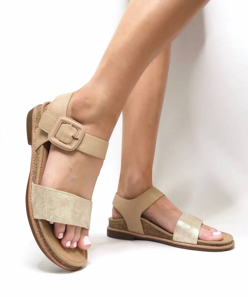 NEW AETREX women's claire sandal in champagne